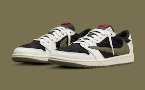 TRAVIS SCOOT OLIVE